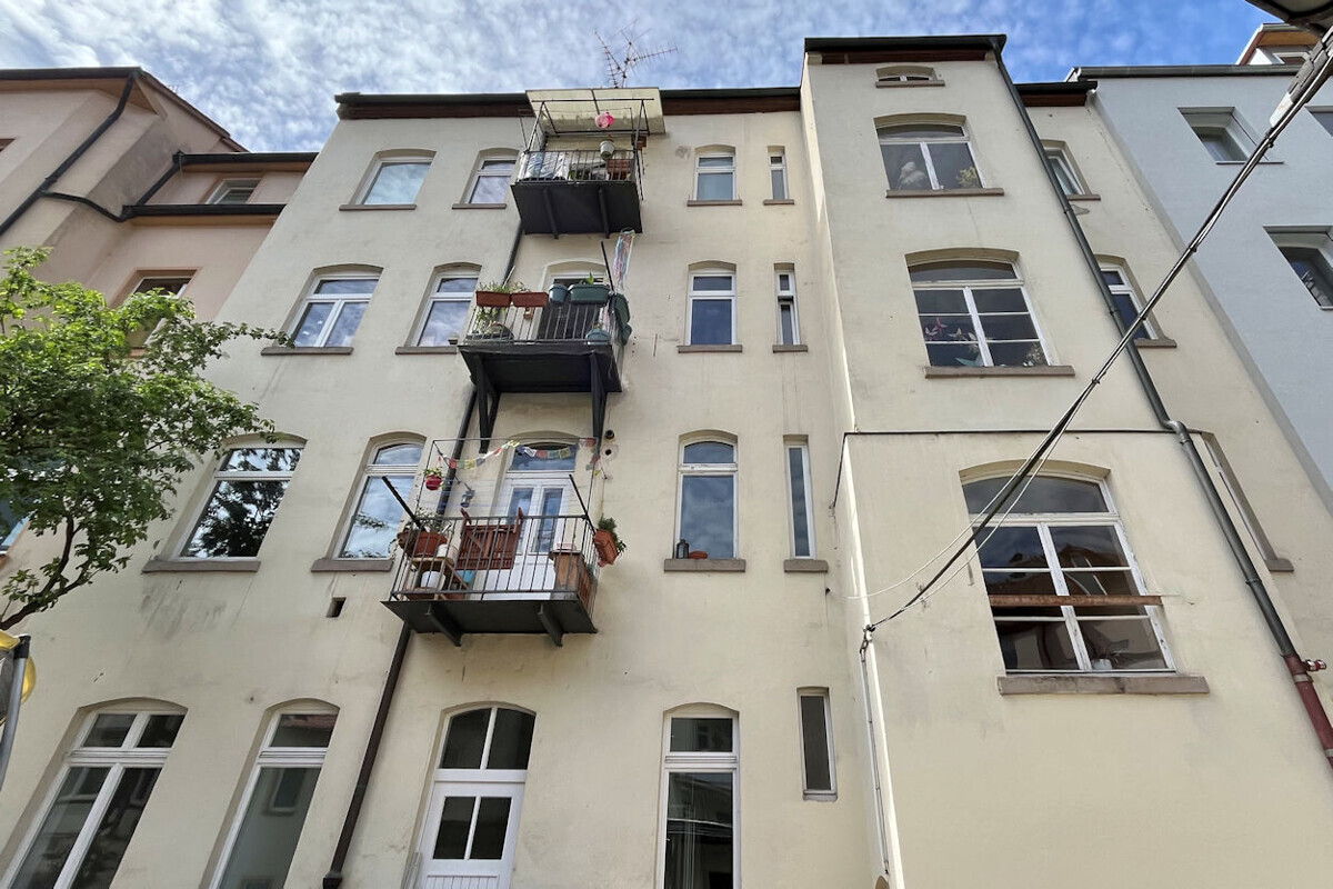 Denkmalgeschütztes Mehrfamilienhaus in bester Hainlage